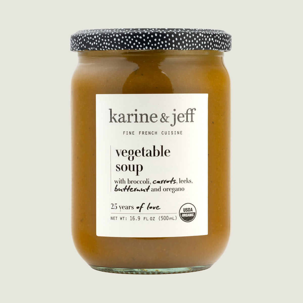 Vegetable soup - with broccoli, carrots, leeks, butternut and oregano